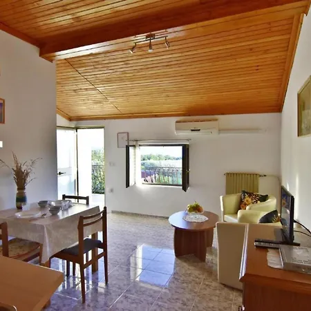 Luciana 2 By Interhome Zambratija (Istria)
