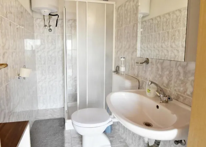 Luciana 2 By Interhome * 잠브라티야